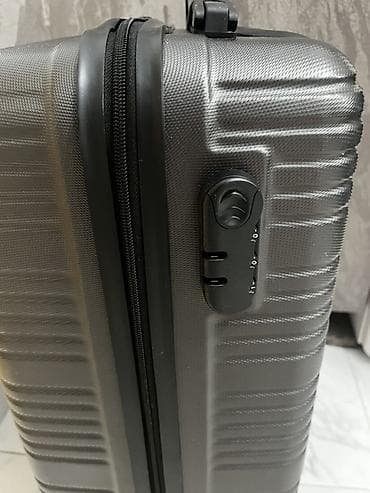 pull and beer: Чемодан, Б/у, Материал: Пластик, Маленький (до 40 л), На колесах — 3