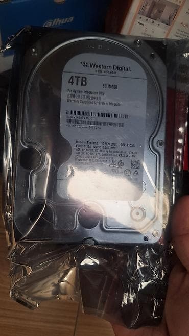 Настольные ПК и комплектующие: Новый, в упаковке, Жесткий диск Western Digital 4 ТБ, модель WD42PURU — 1