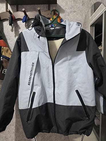 Куртка в отличном состоянии. качество супер at lalafo.kg Куртка в отличном состоянии. качество супер