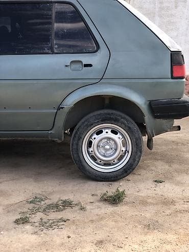 краска на авто: Volkswagen Golf: 1989 г., 1.8 л, Механика, Бензин, Хэтчбэк — 6