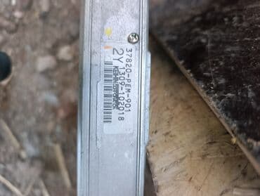 навеска: Крышка багажника Honda — 6