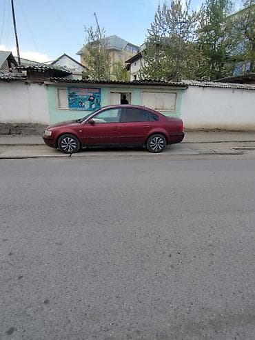 Volkswagen: Volkswagen Passat: 1998 г., 1.6 л, Механика, Бензин, Седан — 3