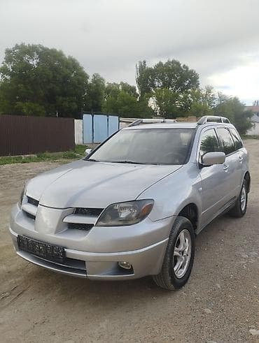 Mitsubishi Outlander: 2003 г., 2 л, Механика, Бензин, Кроссовер