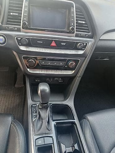 range rover 2017: Hyundai Sonata: 2017 г., Автомат, Бензин, Седан — 8