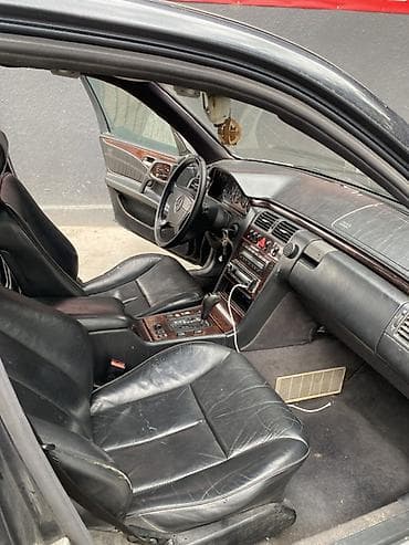 Mercedes-Benz E-class AMG: 1996 г., 3.2 л, Автомат, Бензин, Седан — 2