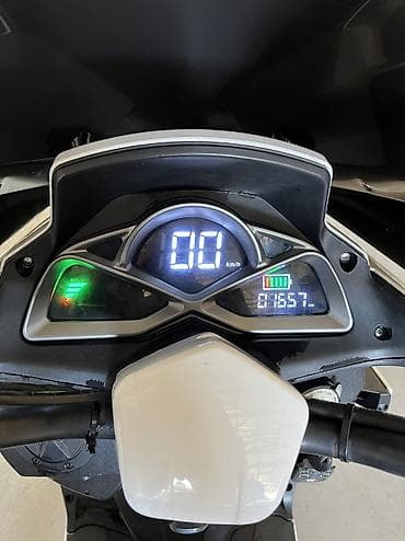 колонки на скутер: Макси-скутер Yamaha, 150 куб. см, Бензин, Б/у — 5