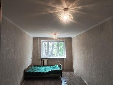 Комнаты: Комната 18 м² в общежитии коридорного типа. - Этаж: 3 из 4 - — 4