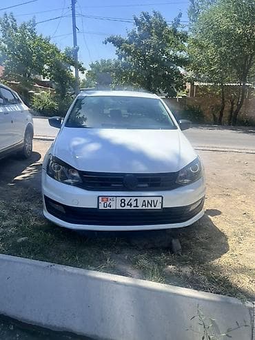 Volkswagen Polo: 2018 г., 1.6 л, Механика, Седан — 1