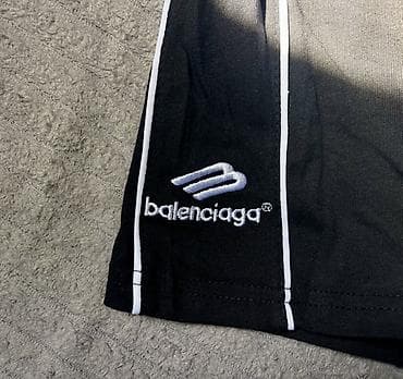 одежда для футбола: Футбольная джерси Balenciaga, черная - Спортивный крой с контрастным — 4