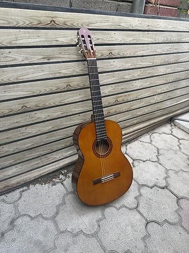 «YAMAHA C45” Срочно продается классическая гитара от компании Ямаха в at lalafo.kg «YAMAHA C45” Срочно продается классическая гитара от компании Ямаха в