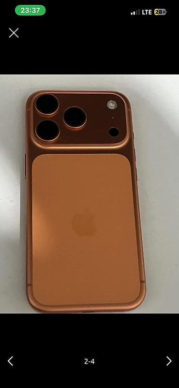 IPhone 17 Pro, Б/у, 256 ГБ, Оранжевый, Чехол, 100 %