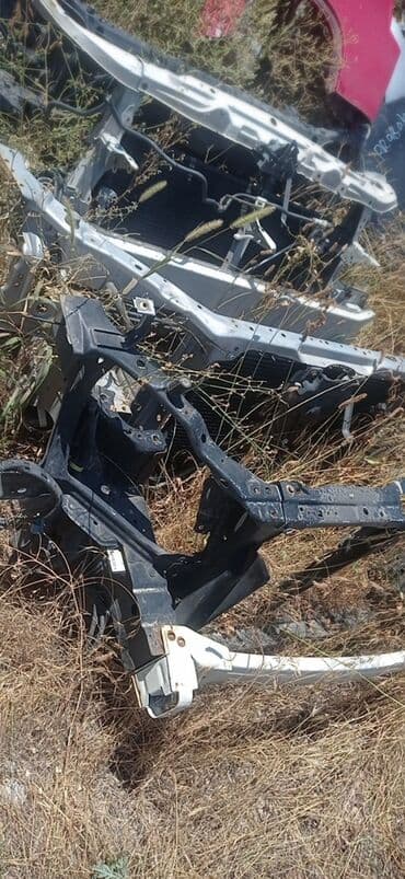 делика кузов: Ноускат Б/у, Оригинал — 1