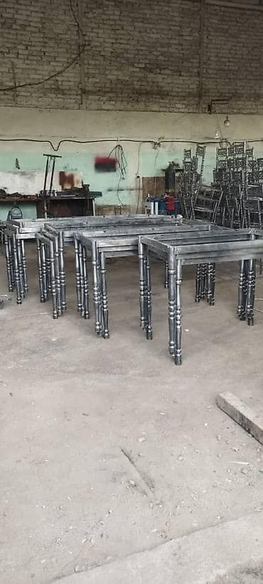 acne studios: Комплект столов и стульев на заказ, Для кухни, Прямоугольный — 1