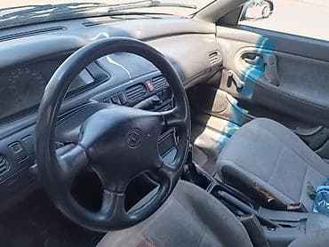 mazda 123: Mazda 626: 1995 г., 1.8 л, Механика, Бензин, Седан — 5