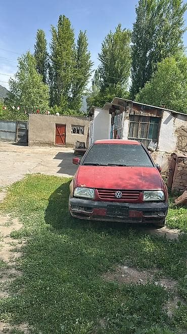 Volkswagen Vento: 1998 г., 1.8 л, Механика, Бензин, Седан — 1