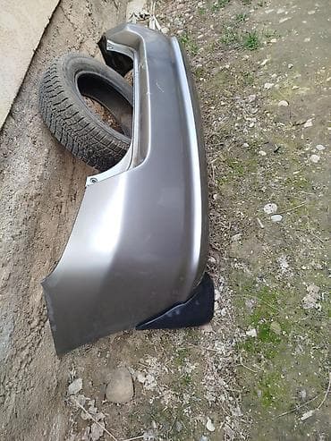 субару б 4: Бампер Honda — 1