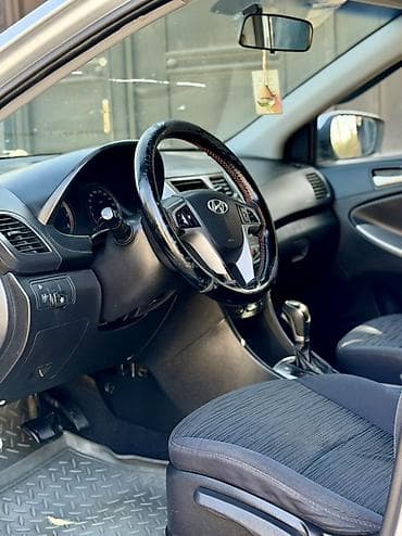 haima 3: Hyundai Accent: 2016 г., 1.6 л, Автомат, Бензин, Седан — 7