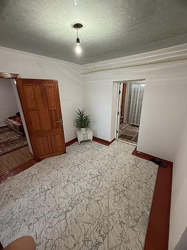 Дома: 🏡 **Продаётся дом с участком в Ак-Ордо-1!** 📍 Район: Ак-Ордо-1 📐 — 3