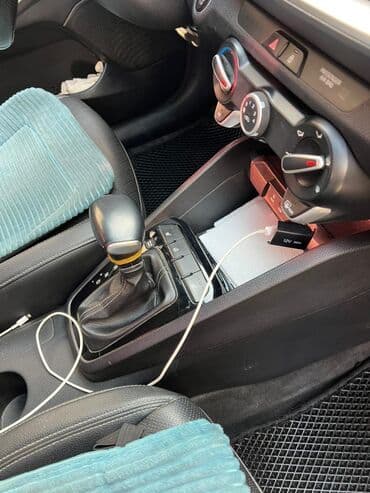 електро скутеры: Kia Stonic: 2018 г., 1.6 л, Робот, Дизель, Хэтчбэк — 8