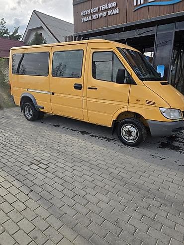 b class: Mercedes-Benz Спринтер: 2001 г., 2.7 л, Механика, Дизель, Бус — 3