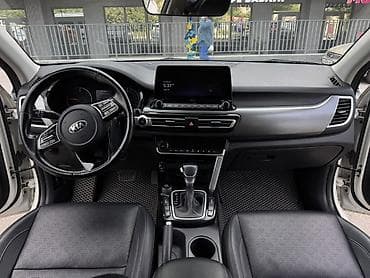 авто в такси: Kia Seltos: 2020 г., 1.6 л, Автомат, Дизель, Кроссовер — 6
