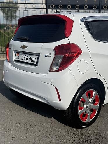 противен: Chevrolet Spark: 2016 г., 1 л, Автомат, Бензин, Хэтчбэк — 10
