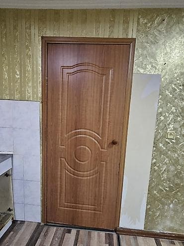 Металлические сейфовые двери: Продаю б/у межкомнатные двери 4шт — 2