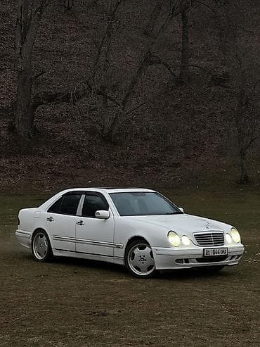 Транспорт: Mercedes-Benz E-Class: 2001 г., 4.3 л, Автомат, Бензин, Седан — 6