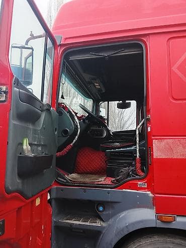 Тягач, DAF, 2004 г., Тентованный — 2