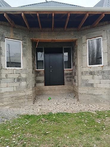 кипич: Одноэтажный жилой дом из блоков с утеплённой металлической крышей — 4