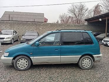 e53 4 8: Mitsubishi Space Wagon: 1993 г., 2 л, Механика, Бензин, Минивэн — 3