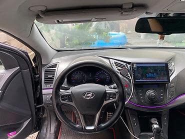 Hyundai i40: 2013 г., 2 л, Автомат, Бензин, Седан