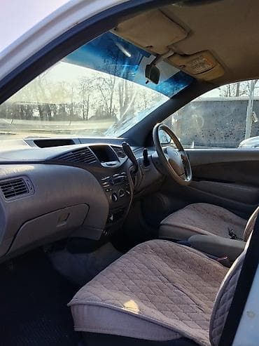 colf 2: Toyota Prius: 1999 г., 1.5 л, Автомат, Бензин, Седан — 8