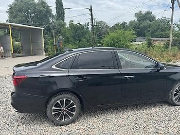 range over: Roewe i6: 2019 г., 1.5 л, Автомат, Гибрид, Седан — 2