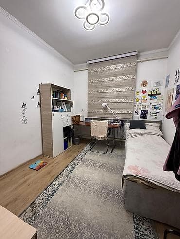 Дома: Продаю дом, на одном участке два дома имеются все необходимые — 7