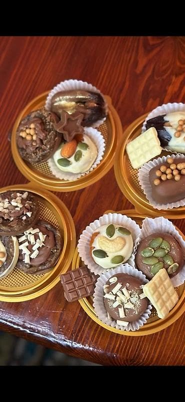 дубайский шоколад оригинал купить: Набор авторских конфет и королевских фиников в шоколаде. Отличный — 3