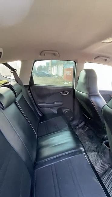 daixatsu move: Honda Fit: 2009 г., 1.5 л, Бензин — 5