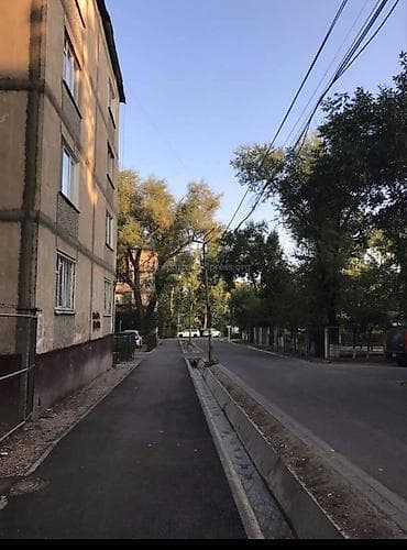 здают квартиру: 3 комнаты, Собственник, С подселением, С мебелью частично — 1