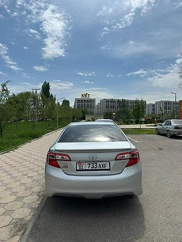 b class: Toyota Camry: 2014 г., 2.5 л, Автомат, Бензин, Седан — 4