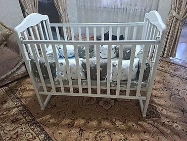куплю бу одежды: Детская кроватка с комплектом мягких бортиков - Материал: массив — 2