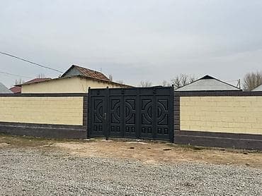 Комнаты: 400 м², Без мебели — 9