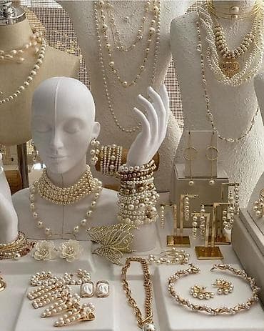 шкатулку: Декоративные настенные держатели-«ладони» для витрин и дома - — 4