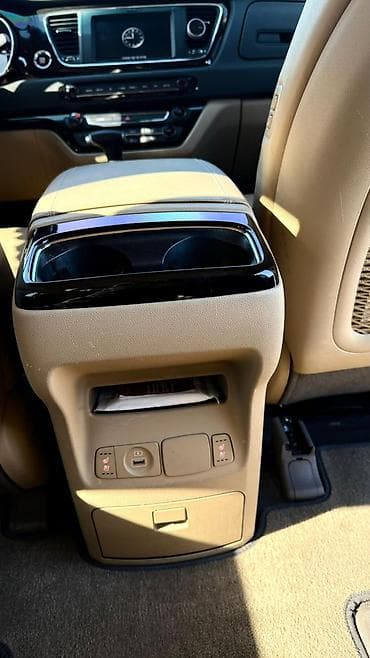 киа минивен: Kia Carnival: 2020 г., 2.2 л, Автомат, Дизель, Минивэн — 4