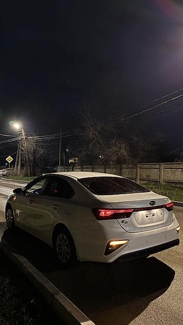 lada vesta: Kia K3: 2020 г., 1.6 л, Вариатор, Бензин, Седан — 6