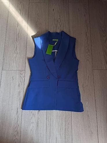 классические шорты: Двойка: жилет без рукавов + шорты Цена: 450с Размер: M Описание: - — 2