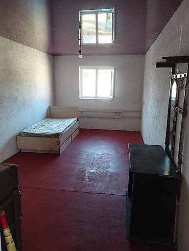 Комната в общежитии/хостельного типа.душ туалет общий, стиральная