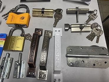 замок установка: Дверная фурнитура и замки - Комплект ручек с врезным замком и — 7