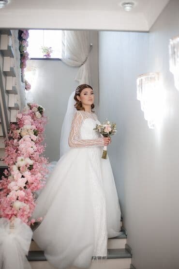 Прокат одежды: Свадебное платье, M, Дизайнерское, Новый — 2