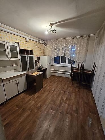 сдаю дом бгу: 1 комната, Риэлтор — 3