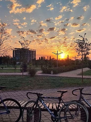 Шоссейный велосипед, Рама M (156 - 178 см), Б/у at lalafo.kg Шоссейный велосипед, Рама M (156 - 178 см), Б/у